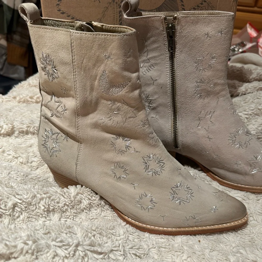 FREE PEOPLE size 10 (40) Tan/Cream Bowers Embroidered Boots NEW $198 - Picture 9 of 16